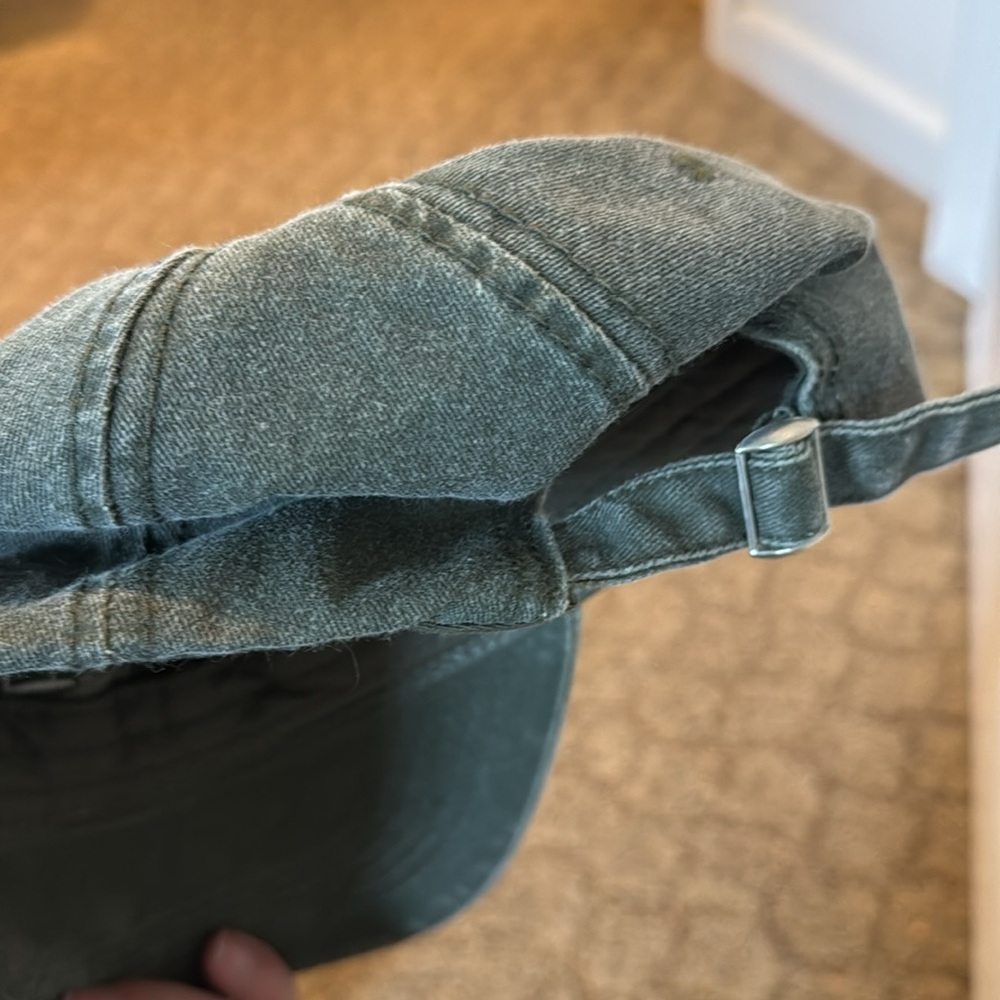 Hat - Picture 2 of 4